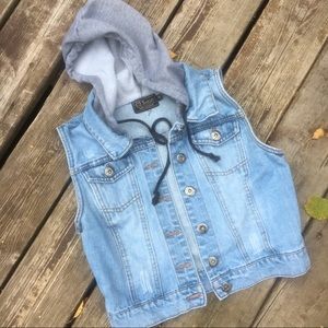 Ci Sono Distressed Hooded Vest